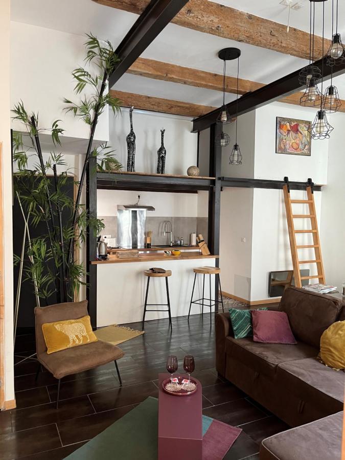 Appartement Atypique Cosy Entre Terre & Mer Marselha Exterior foto