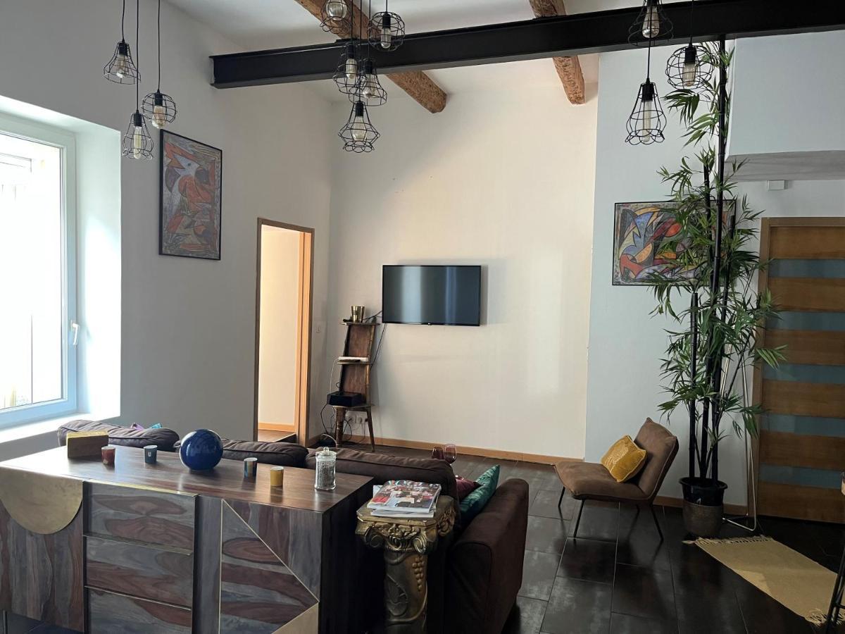 Appartement Atypique Cosy Entre Terre & Mer Marselha Exterior foto
