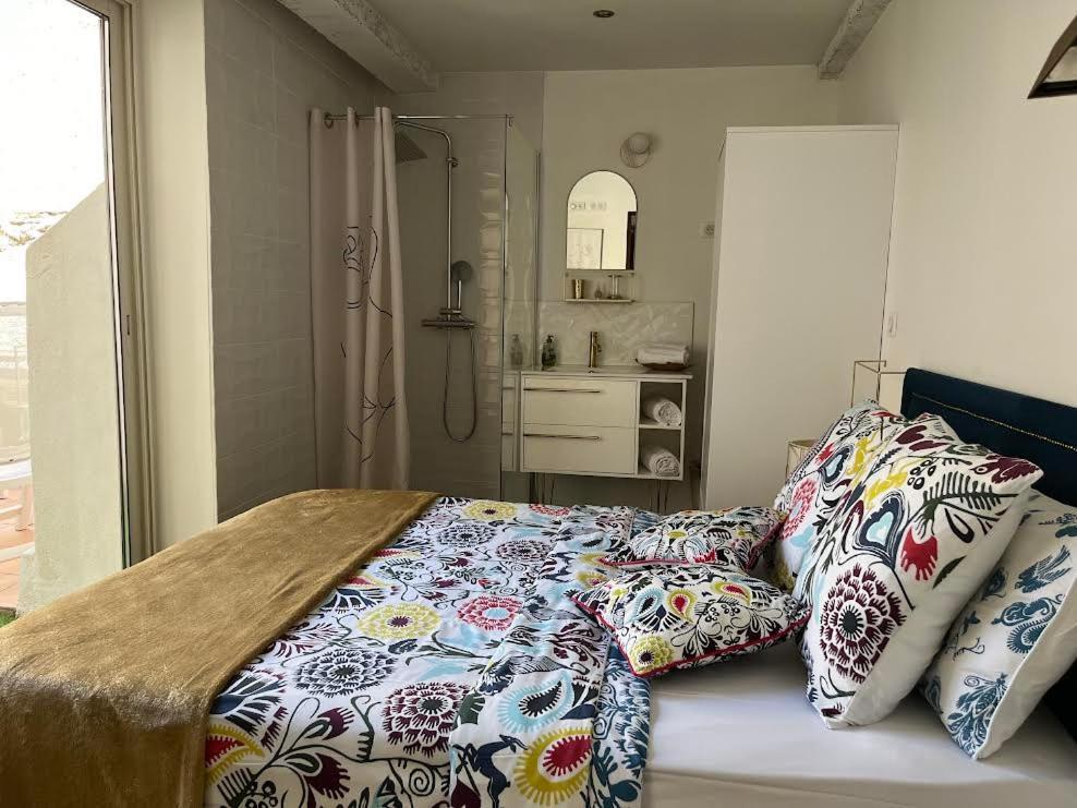 Appartement Atypique Cosy Entre Terre & Mer Marselha Exterior foto